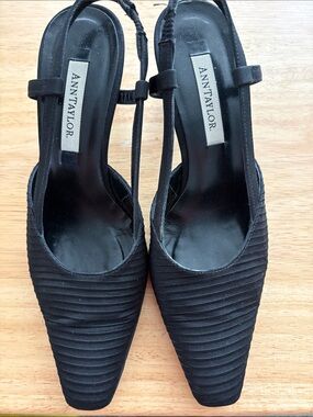 Ann Taylor Black Ribbed Slingback Pumps - Pointed Toe